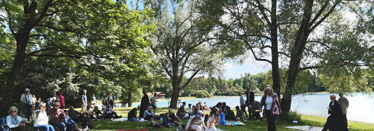 Gottesdienst auf der Wiese